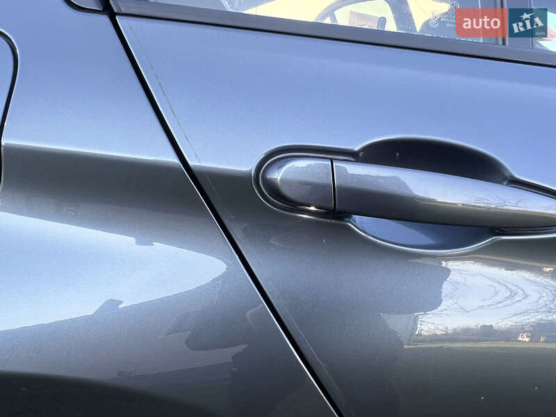 Седан BMW 3 Series 2017 в Косові