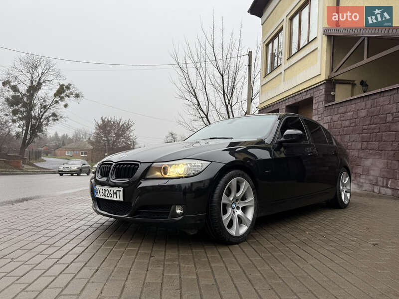 Седан BMW 3 Series 2011 в Харкові