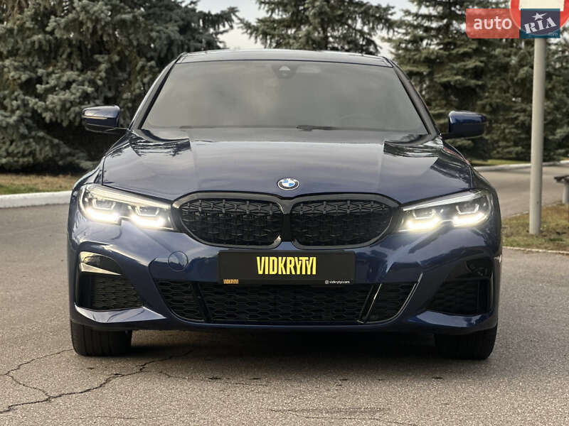 Седан BMW 3 Series 2019 в Киеве