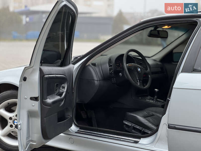Седан BMW 3 Series 1997 в Черкассах