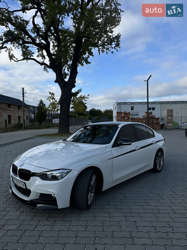 Седан BMW 3 Series 2015 в Львове