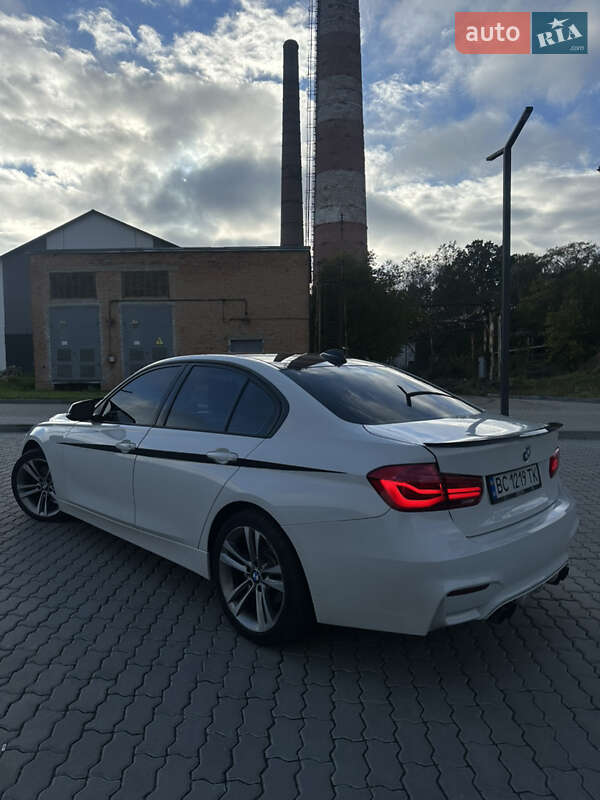 Седан BMW 3 Series 2015 в Львове