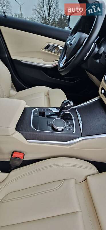 Седан BMW 3 Series 2021 в Харькове