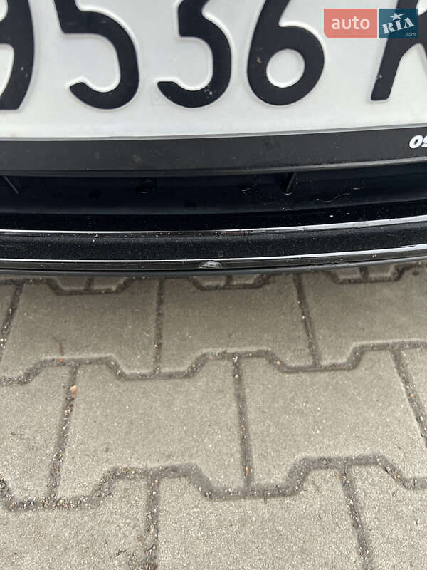 Седан BMW 3 Series 2017 в Львове