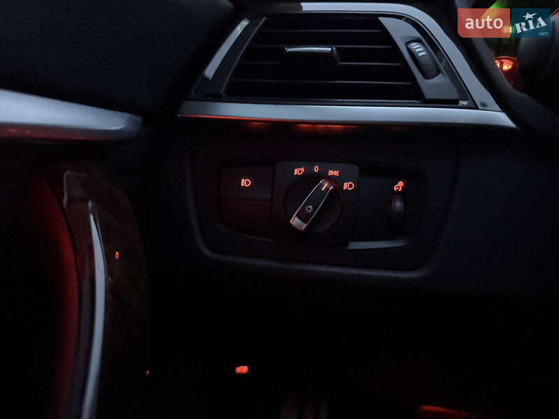 Седан BMW 3 Series 2014 в Києві