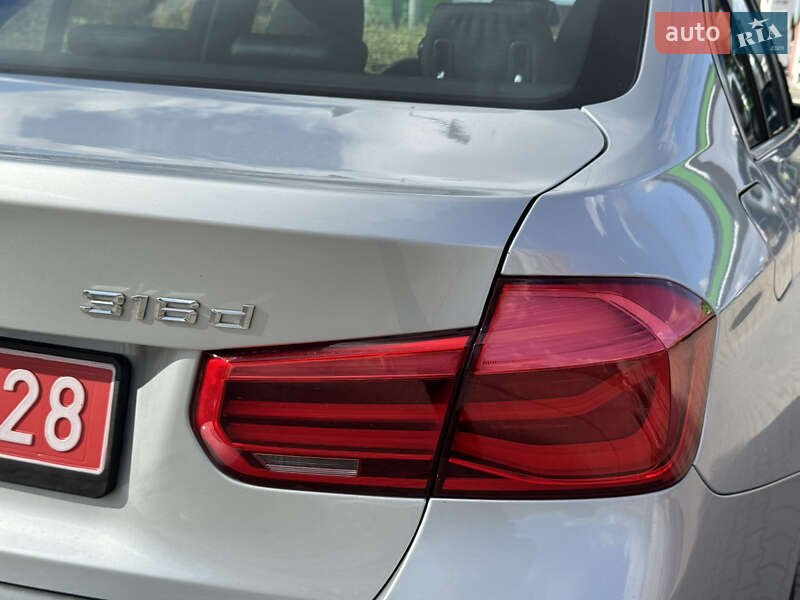 Седан BMW 3 Series 2017 в Хмельницком
