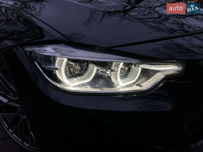 Седан BMW 3 Series 2018 в Киеве