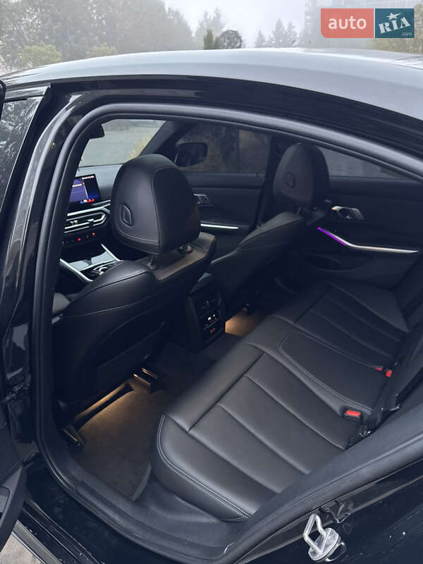 Седан BMW 3 Series 2023 в Львове фото 32 Седан BMW 3 Series 2023 в Львове