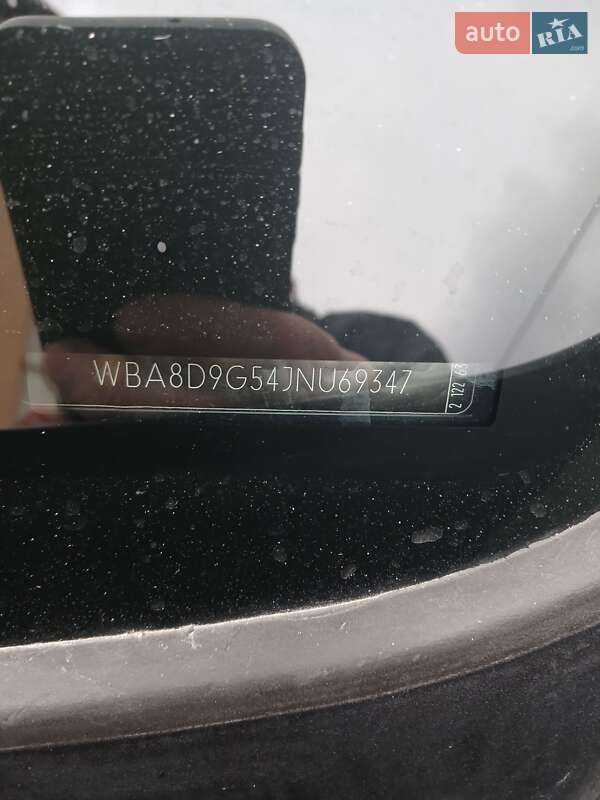 Седан BMW 3 Series 2017 в Киеве