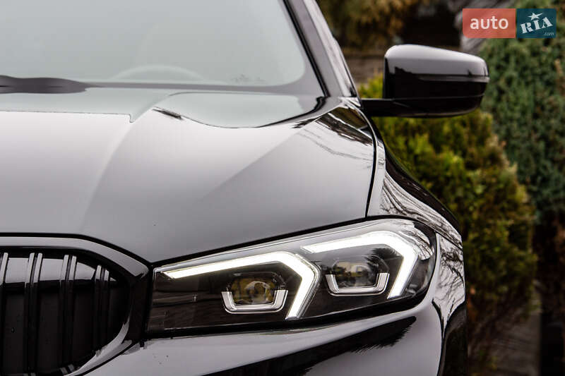 Седан BMW 3 Series 2022 в Львові