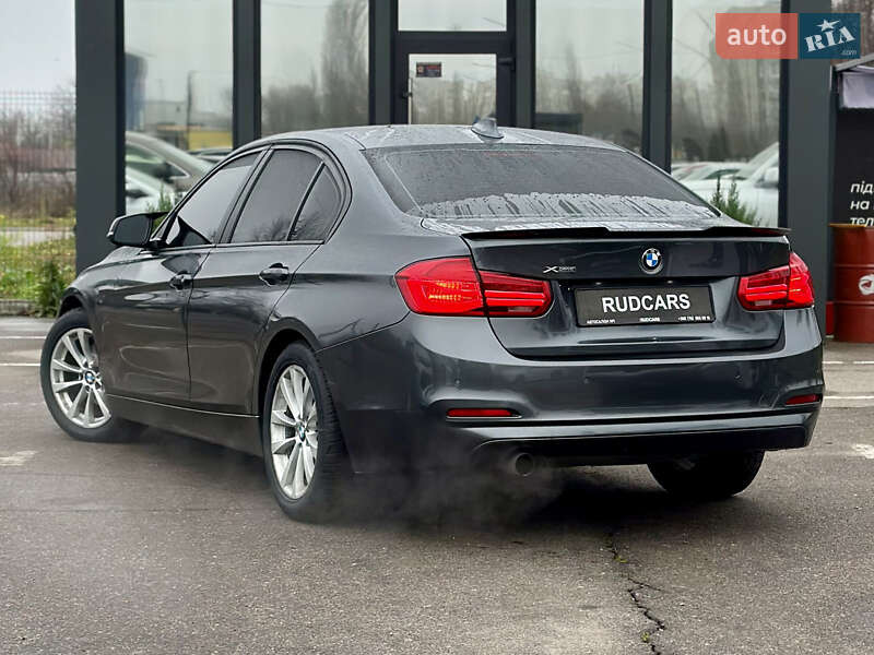 Седан BMW 3 Series 2015 в Кременчуге