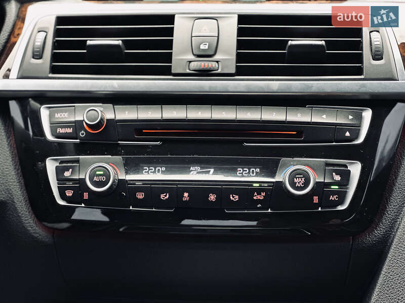 Седан BMW 3 Series 2015 в Кременчуге