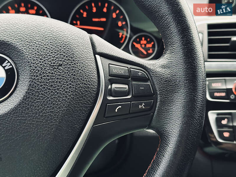 Седан BMW 3 Series 2015 в Кременчуге