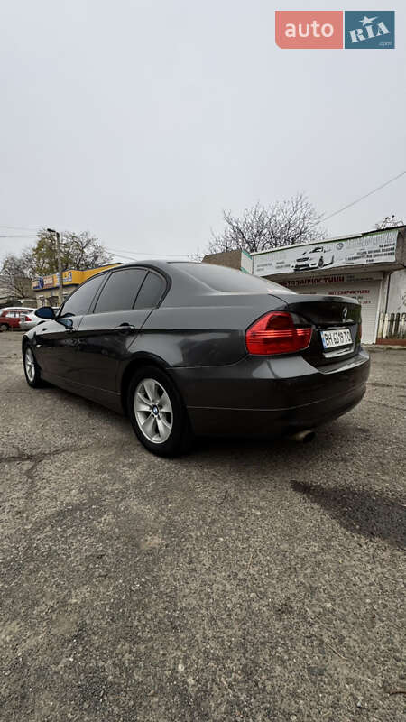 Седан BMW 3 Series 2005 в Белгороде-Днестровском
