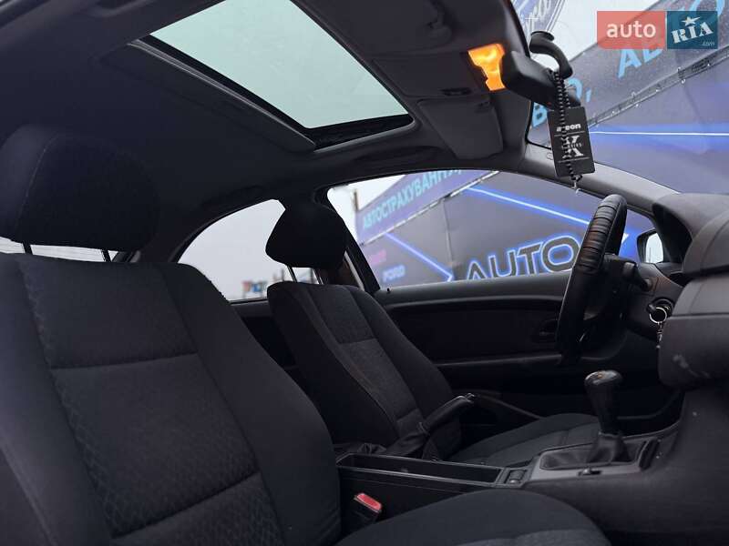 Купе BMW 3 Series 2004 в Запорожье