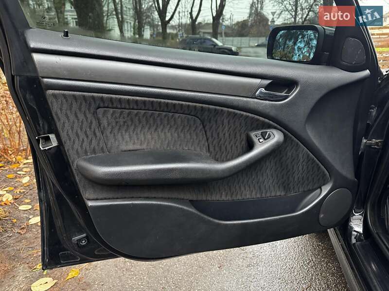 Седан BMW 3 Series 2001 в Киеве