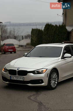 Седан BMW 3 Series 2015 в Дніпрі