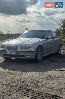 Седан BMW 3 Series 1997 в Сквире