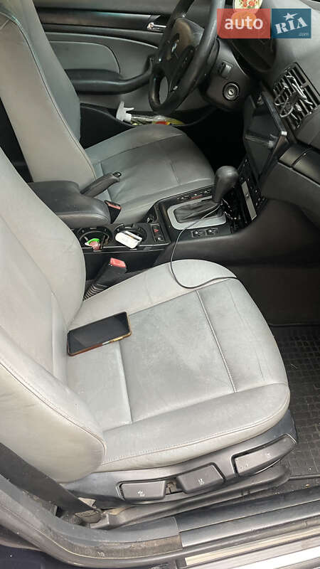 Седан BMW 3 Series 2003 в Киеве