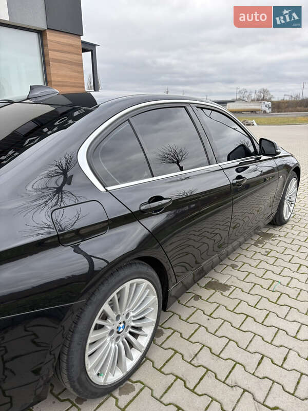 Седан BMW 3 Series 2013 в Ковеле