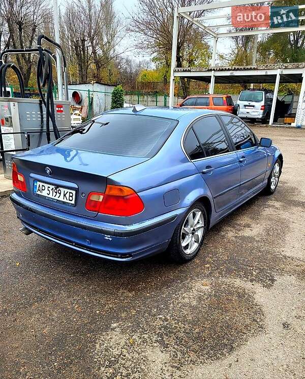 Седан BMW 3 Series 2001 в Запорожье