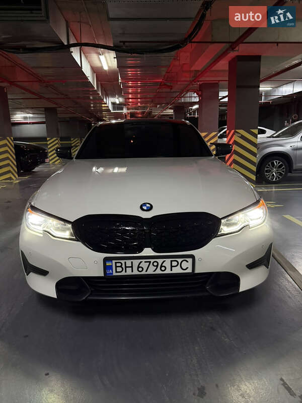 Седан BMW 3 Series 2019 в Одессе