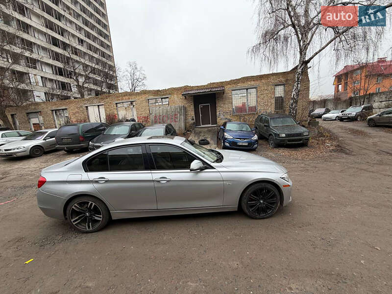 Седан BMW 3 Series 2012 в Киеве