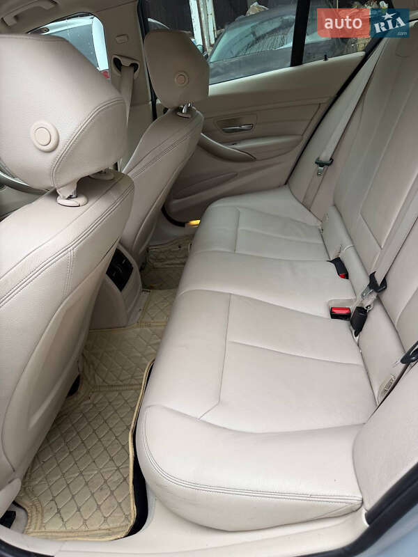 Седан BMW 3 Series 2012 в Киеве