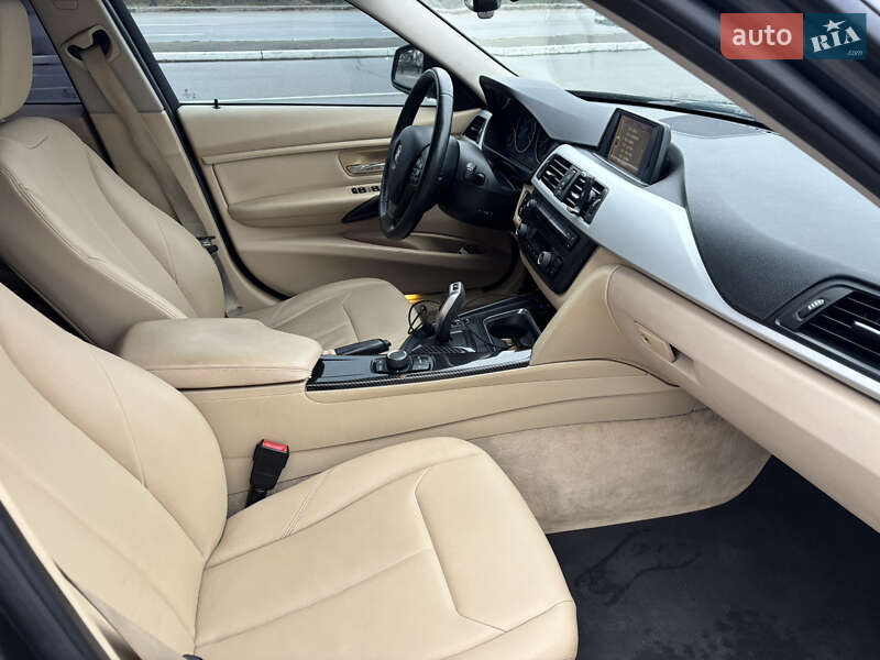 Седан BMW 3 Series 2013 в Киеве