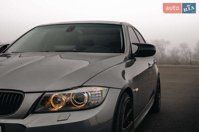 Седан BMW 3 Series 2009 в Кременчуге фото 3 Седан BMW 3 Series 2009 в Кременчуге