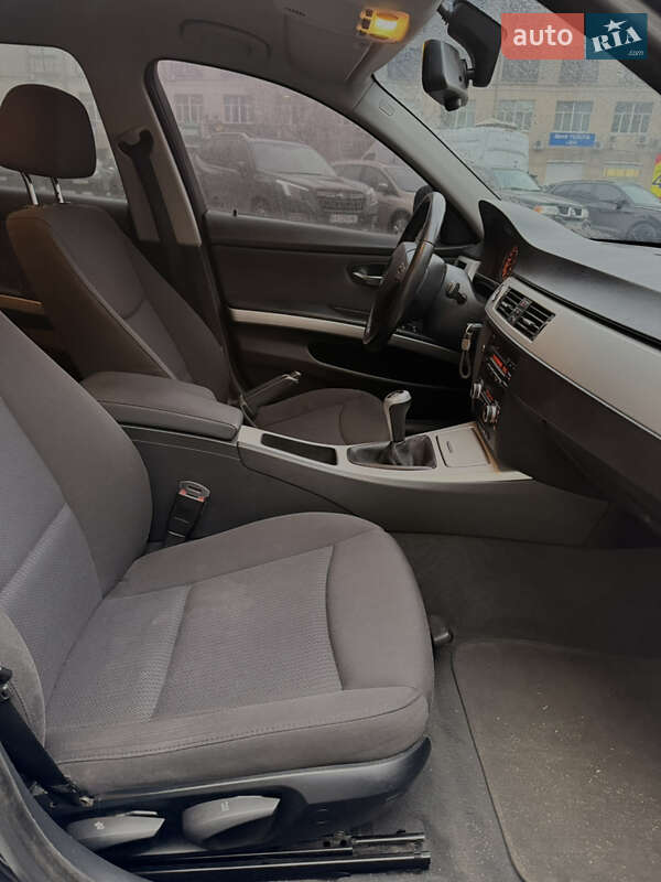 Универсал BMW 3 Series 2008 в Киеве