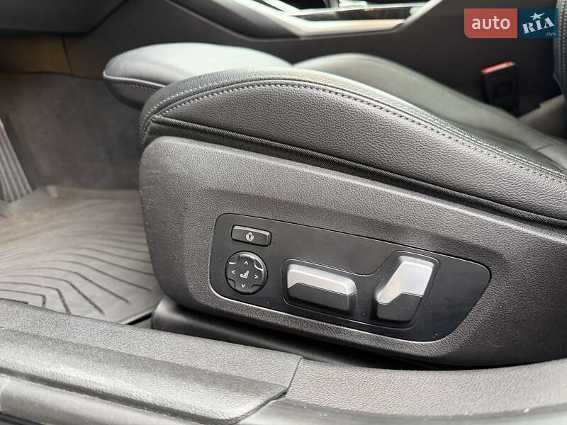 Седан BMW 3 Series 2021 в Ивано-Франковске