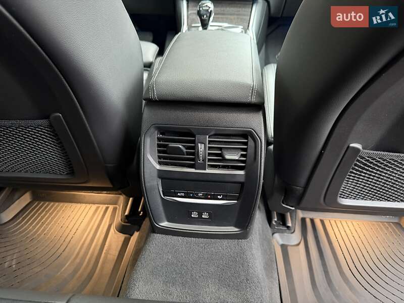 Седан BMW 3 Series 2021 в Ивано-Франковске