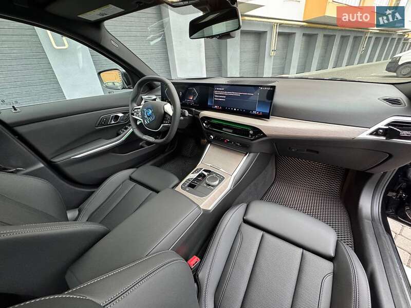 Седан BMW 3 Series 2024 в Виннице