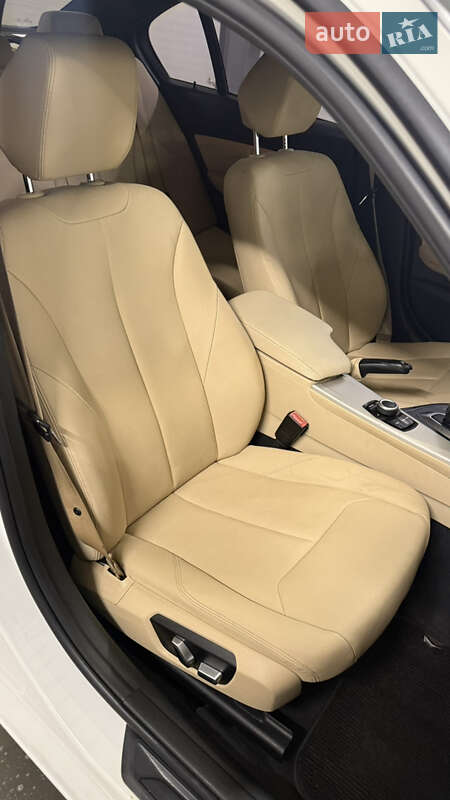 Седан BMW 3 Series 2018 в Львове фото 13 Седан BMW 3 Series 2018 в Львове