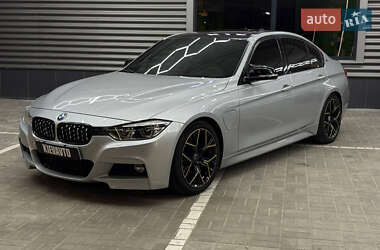 Седан BMW 3 Series 2017 в Києві