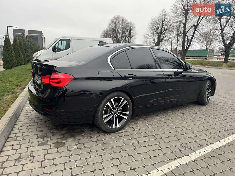 Седан BMW 3 Series 2017 в Виннице