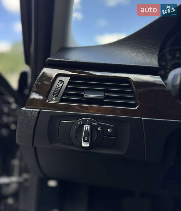Седан BMW 3 Series 2011 в Днепре