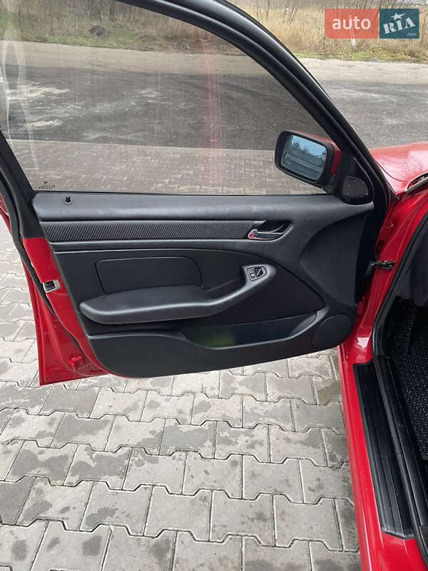 Седан BMW 3 Series 2002 в Киеве