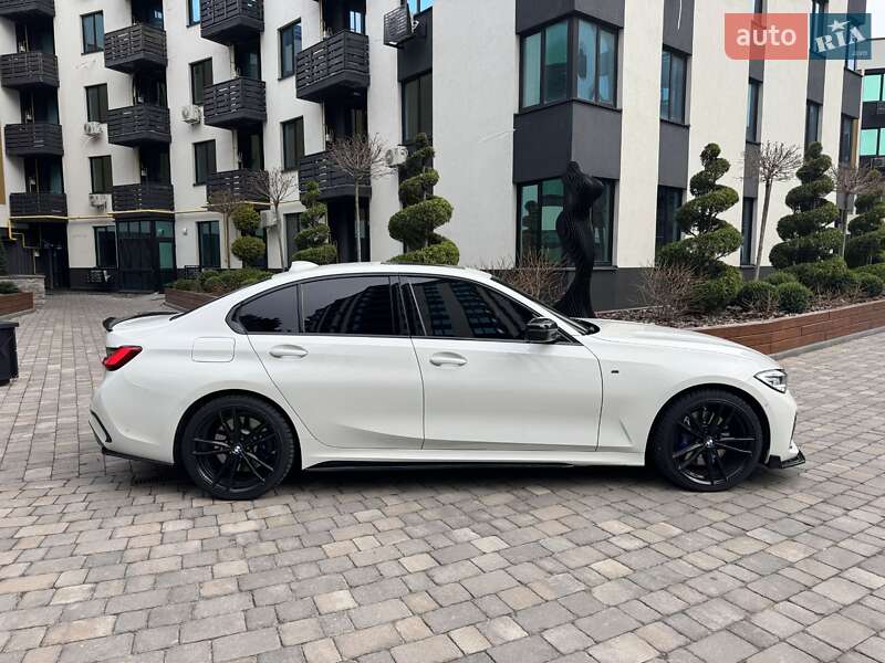 Седан BMW 3 Series 2019 в Киеве