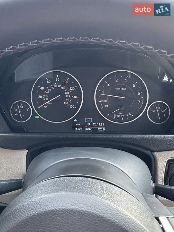 Седан BMW 3 Series 2017 в Брошневе-Осаде