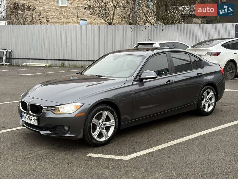 Седан BMW 3 Series 2013 в Киеве