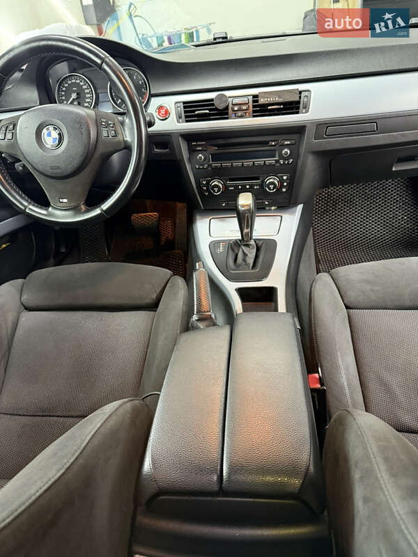 Купе BMW 3 Series 2007 в Черновцах