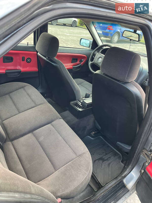 Седан BMW 3 Series 1995 в Львове фото 10 Седан BMW 3 Series 1995 в Львове