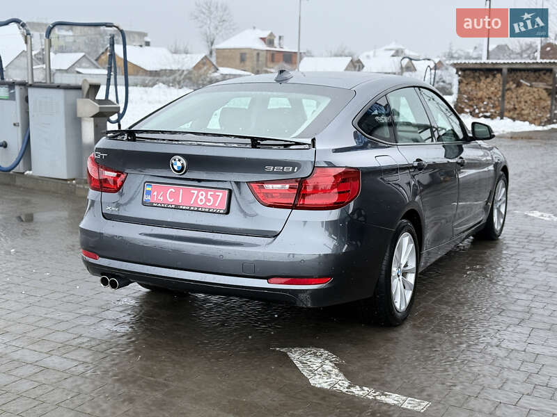 Седан BMW 3 Series 2014 в Львове