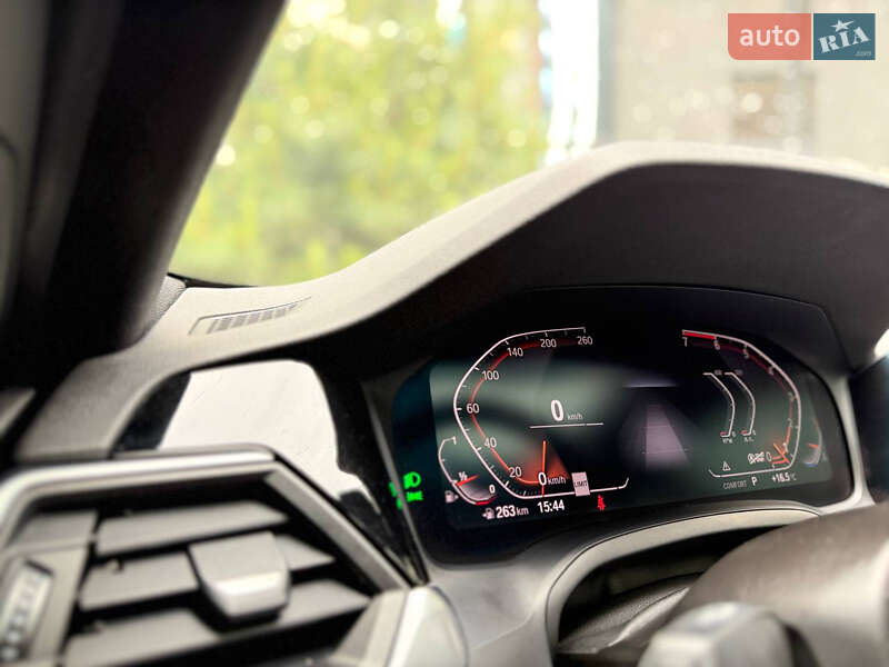 Седан BMW 3 Series 2019 в Києві