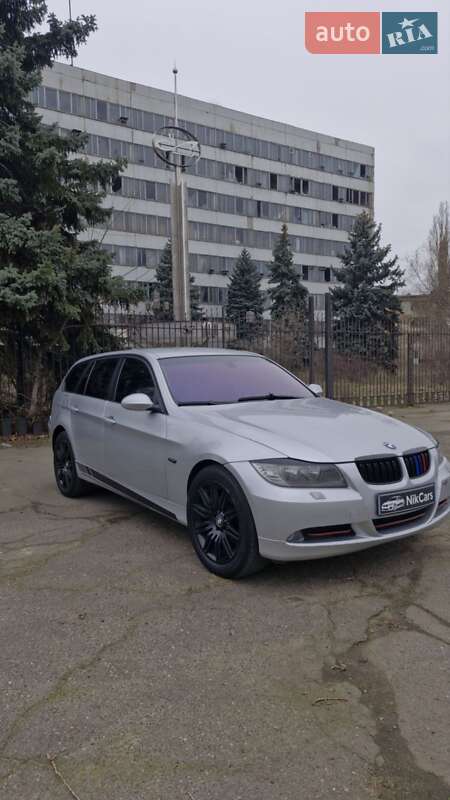 Универсал BMW 3 Series 2006 в Николаеве фото 5 Универсал BMW 3 Series 2006 в Николаеве