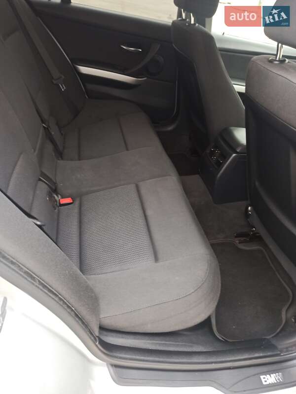 Універсал BMW 3 Series 2009 в Дніпрі фото 18 Універсал BMW 3 Series 2009 в Дніпрі