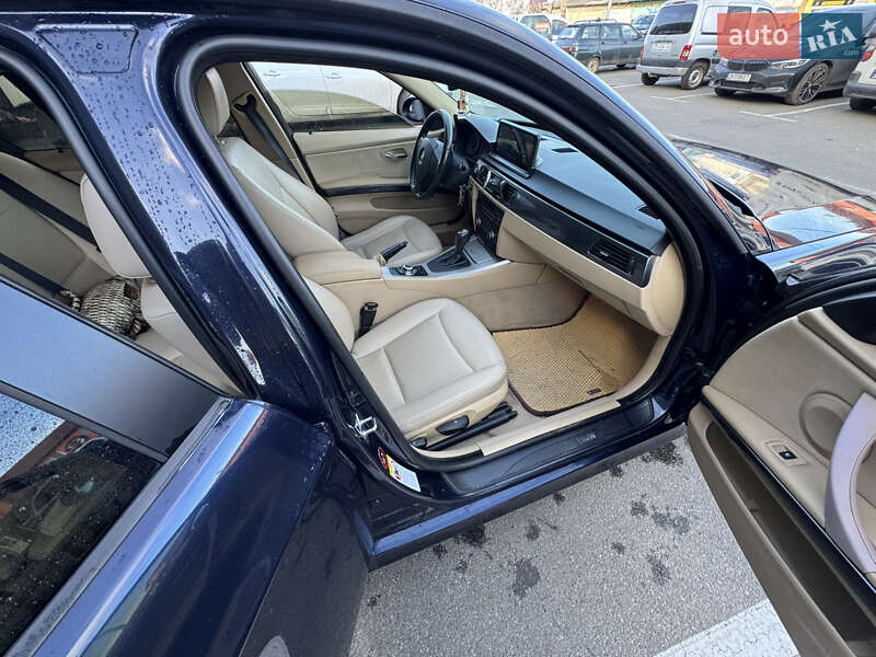 Седан BMW 3 Series 2007 в Києві