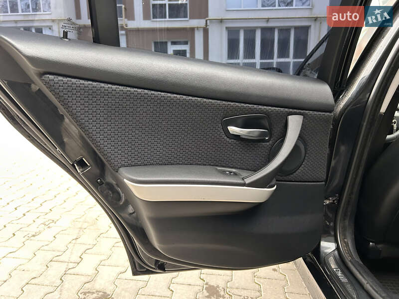 Універсал BMW 3 Series 2009 в Тернополі